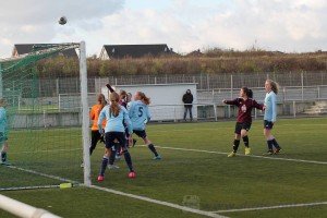 2015-11-28-U17-vs-SV-Berghofen-071