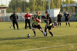 2016-05-04-HH-U17-beim-Training-k-270