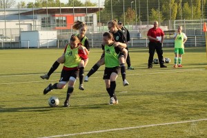 2016-05-04-HH-U17-beim-Training-k-275