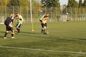 2016-05-04-HH-U17-beim-Training-k-318