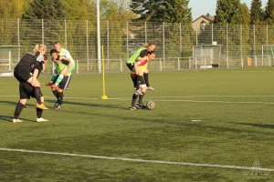 2016-05-04-HH-U17-beim-Training-k-318