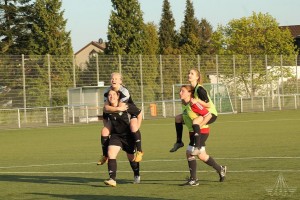 2016-05-04-HH-U17-beim-Training-k-355