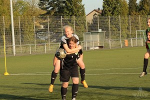 2016-05-04-HH-U17-beim-Training-k-370