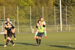 2016-05-04-HH-U17-beim-Training-k-379