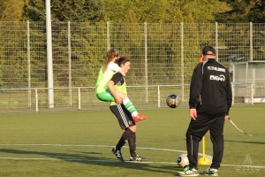 2016-05-04-HH-U17-beim-Training-k-385