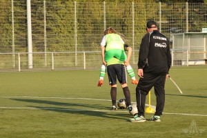 2016-05-04-HH-U17-beim-Training-k-389