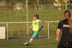 2016-05-04-HH-U17-beim-Training-k-452