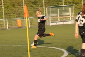 2016-05-04-HH-U17-beim-Training-k-484