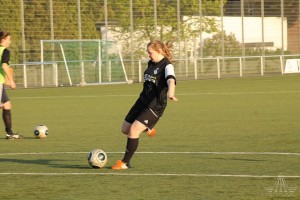 2016-05-04-HH-U17-beim-Training-k-490