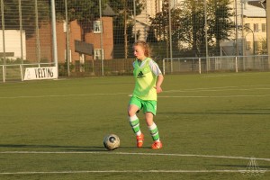 2016-05-04-HH-U17-beim-Training-k-521